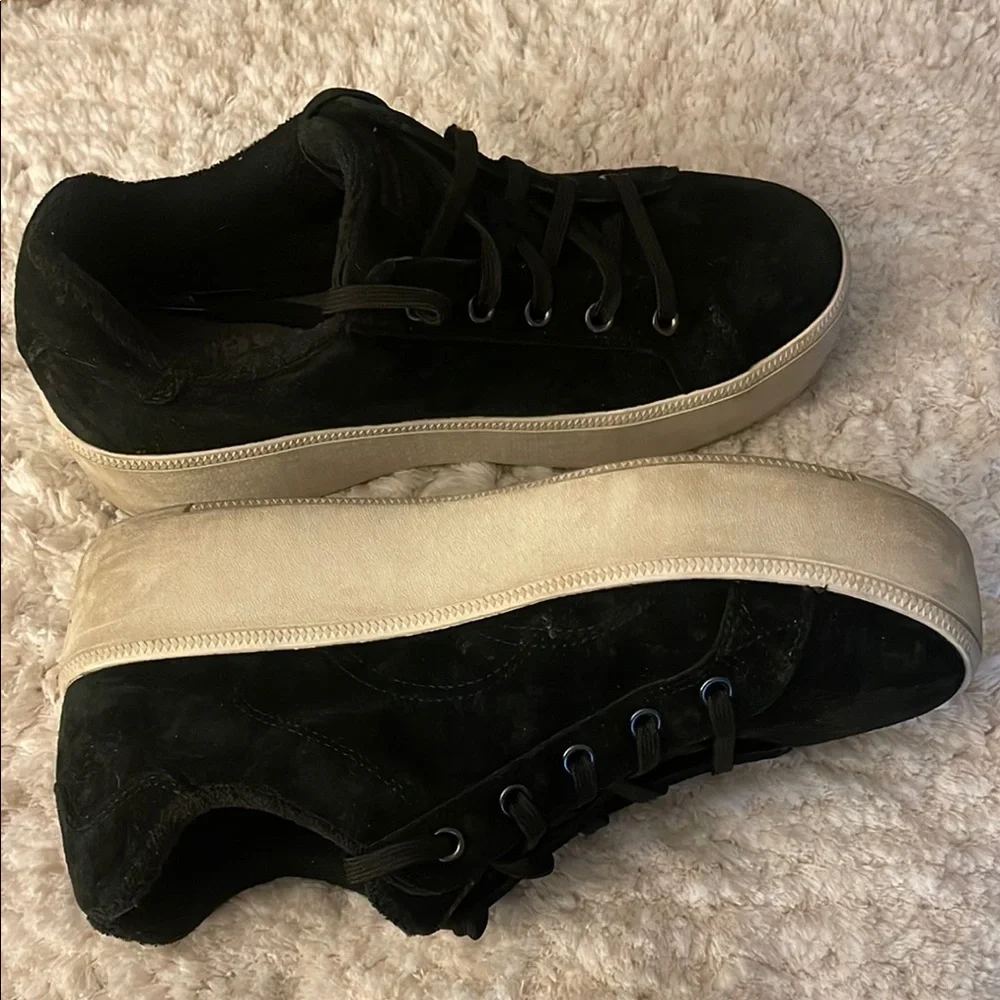 Skechers Martha Stewart Plateau Black Suede Low-Top Sneakers with